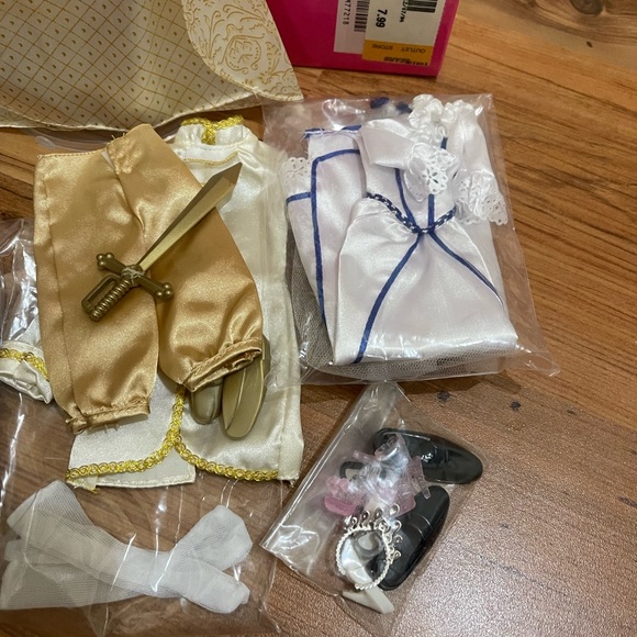 Princess and the pauper clothes set - Picture 3 of 10